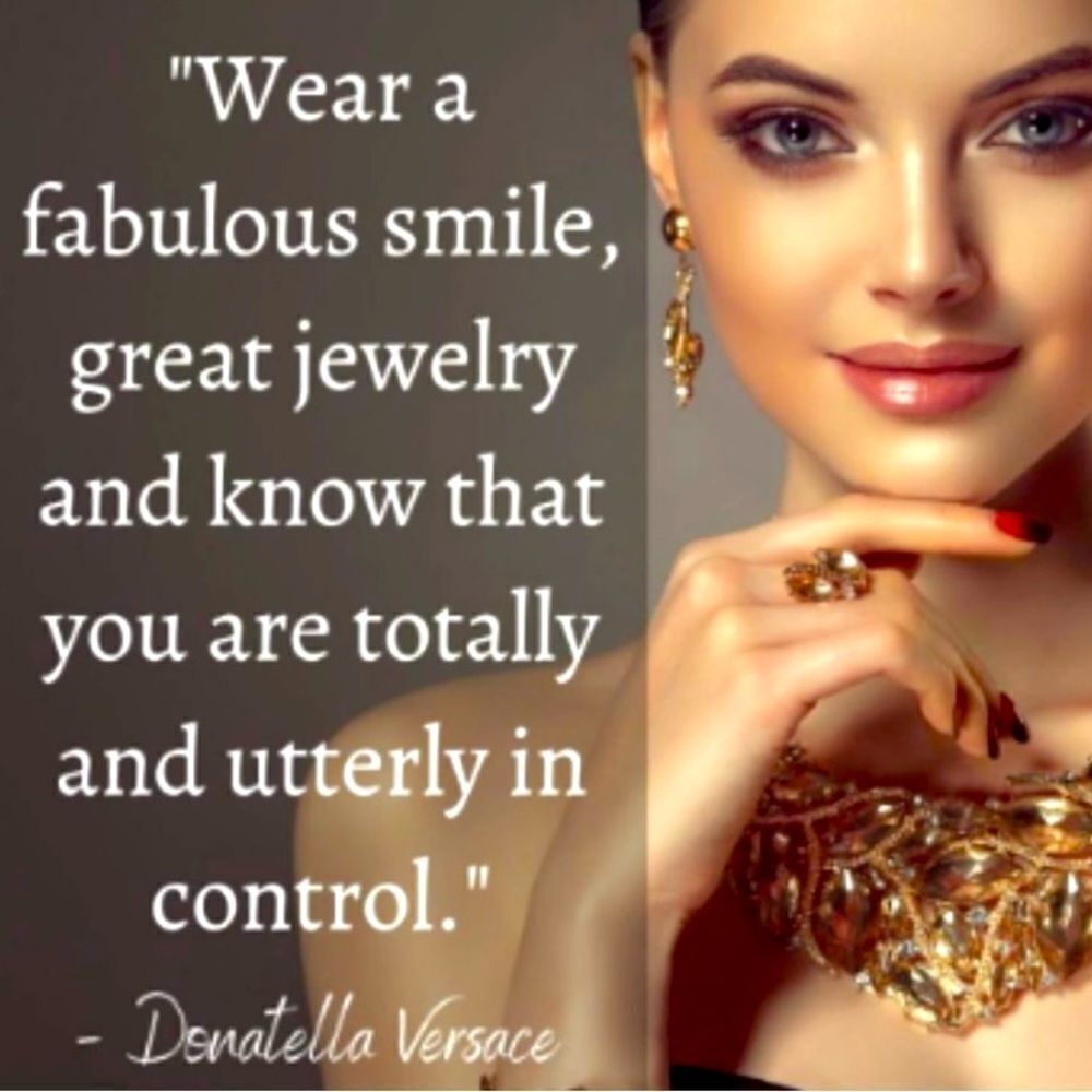 🔅🆕🔅 STUNNING Statement Golden Circle Shiny Rhinestone Dangle Earrings ✨ - Picture 3 of 11